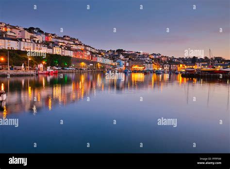 Brixham harbour at night hi-res stock photography and images - Alamy