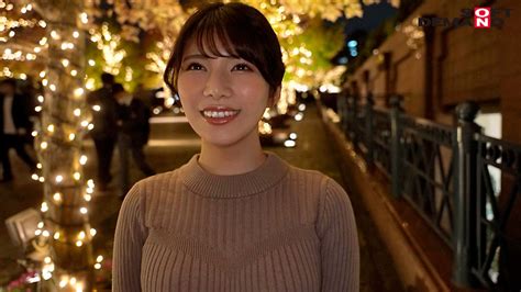 伊吹玲奈 28歳 AV DEBUT 日本のアダルト動画 熟女 ときどき 若い娘