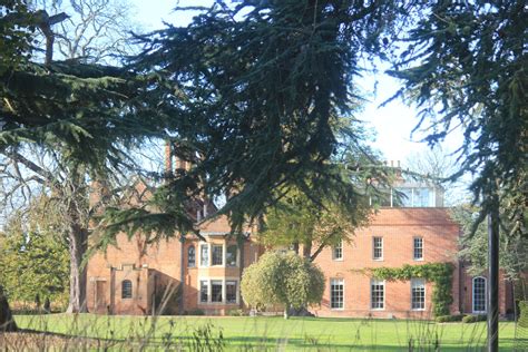 The Manor House Stoke Poges © Des Blenkinsopp Geograph Britain And