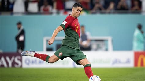 Coupe Du Monde Cristiano Ronaldo Entre D Finitivement Dans L