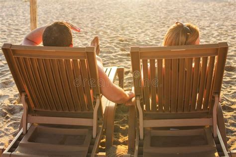 Couple Beach Chairs Holding Hands Stock Images Download 90 Royalty