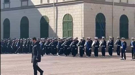 Accademia Navale Di Livorno Il Giuramento Degli Allievi Ufficiali In