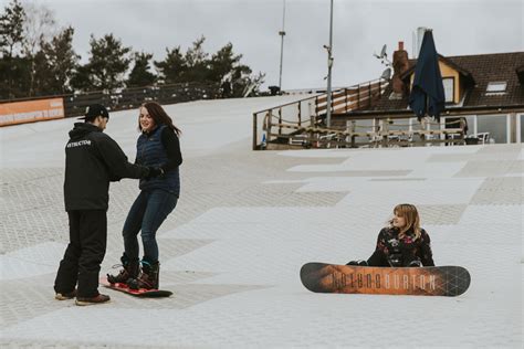 Private Snowboard Lessons | Snowboarding Dorset | Snowtrax UK