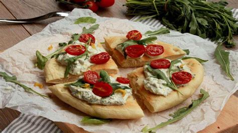 Focaccia Con Robiola E Rucola Ricetta Veloce Bastano Solo 10 Minuti