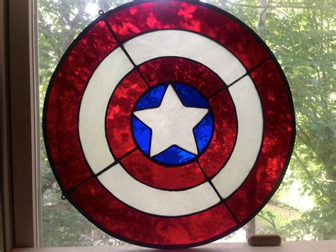 Captain America S Shield Delphi Artist Gallery Stained Glass Art Stained Glass Quilt