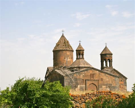 Tour To Armenia From Moscow Saghmosavank Monastery Armenian Alphabet