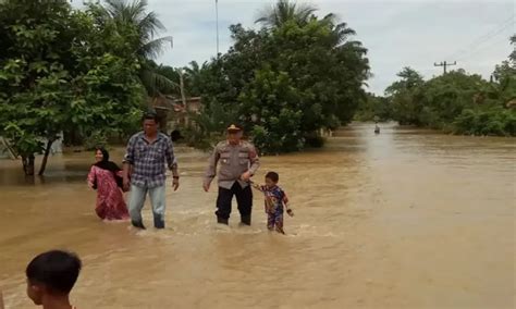 Banjir Terjang 2 Kecamatan Di Langkat Ketinggian Air Capai 1 Meter