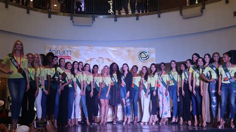 Mga Kandidata Ng Miss Earth 2019 Nagpasabog Ng Kagandahan Sa Isang Mall