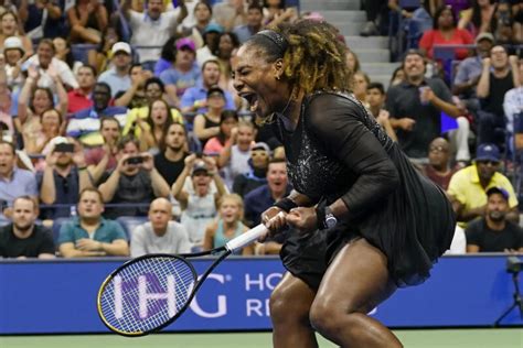 Serena Williams agiganta se e adia o adeus vitória sobre a número