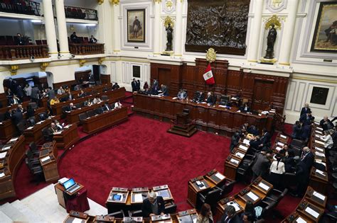 Votos De Somos Perú Y Podemos Serán Determinantes En La Elección Del