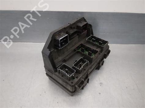 Boîte à Fusibles CHRYSLER GRAND VOYAGER V RT 2 8 CRD 7702021 B Parts