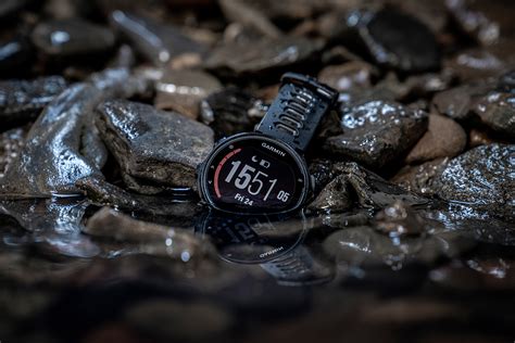 Garmin Forerunner 735XT product shot on Behance