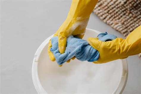 How To Clean Linoleum Floors Old And New Homeaglow