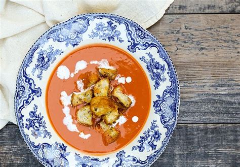 Easy Creamy Tomato Soup With Parmesan Croutons Recipe Croutons