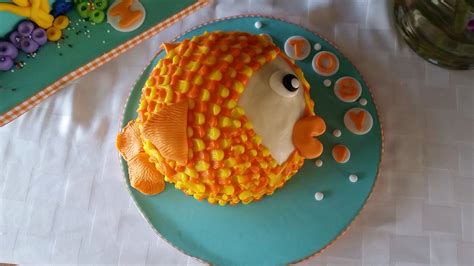 Bubble Guppies - CakeCentral.com