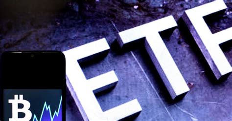 BlackRock, Fidelity bitcoin ETFs among top 10 after $4.8 billion month - TheStreet Crypto ...