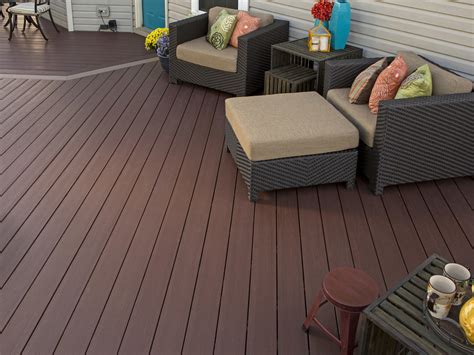 New Azek® Deck Colors Introduced At 2016 International Builders Show