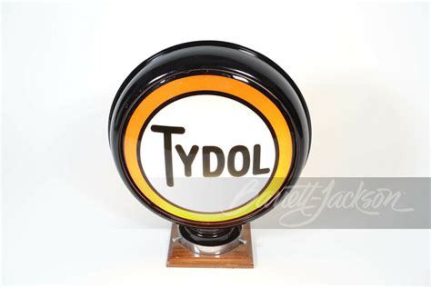 1930s Tydol Gasoline Metal Bodied Gas Pump Globe