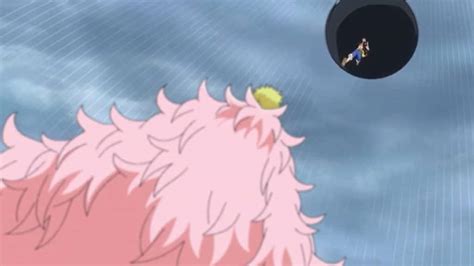 What episode does Luffy fight Doflamingo