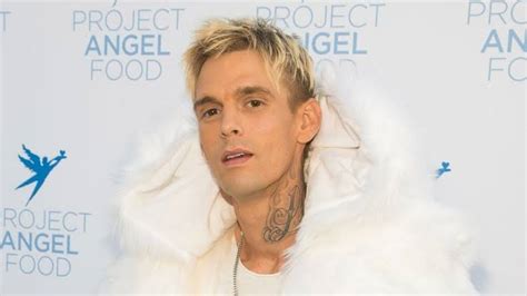 Aaron Carter Chora Ao Relembrar Momentos A M E Na Adolesc Ncia