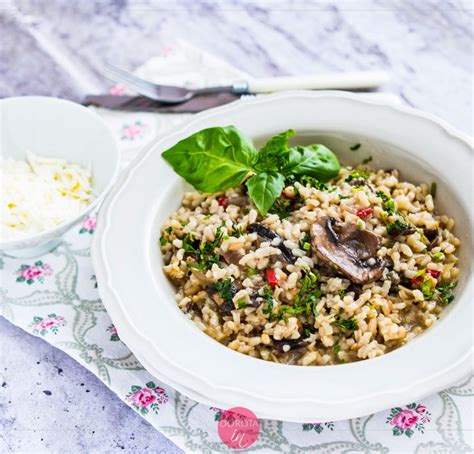 Risotto Z Pieczarkami Przepis Dorota Kami Ska