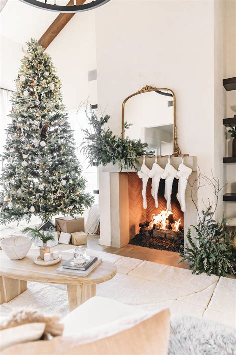 Modern Christmas Decorating Ideas