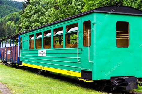 Tren De V A Estrecha Tren De Vapor Viajes En Tren Tur Stico En Verano