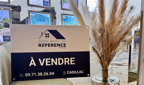 Nouveaux panneaux À VENDRE Agence immobilière REFERENCE House