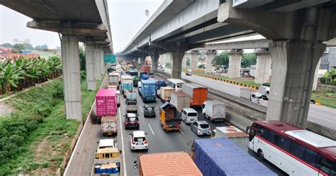 Imbas Demo Buruh Di MM 2100 Kabupaten Bekasi Jalan Tol Jakarta