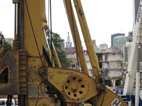 Wallpaper Philadelphia Yellow Construction Cityhall Machine