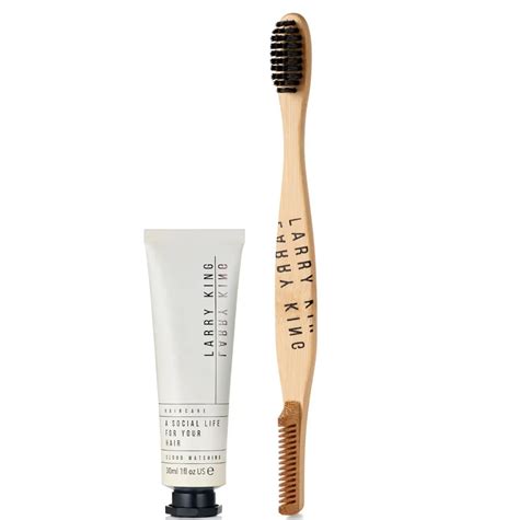 7 Best Flyaway Sticks And Edge Tamers To Add To Your Hair Routine