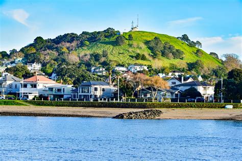 Beaches & Maunga - Devonport Village - Auckland's best seaside escape