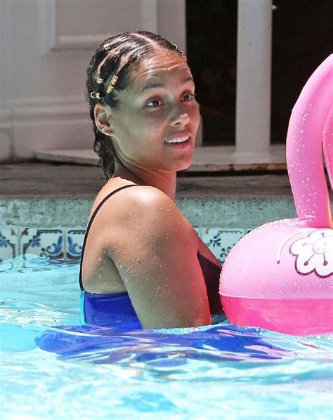 Photos Alicia Keys Bikini Body Is Every Mom S Goal