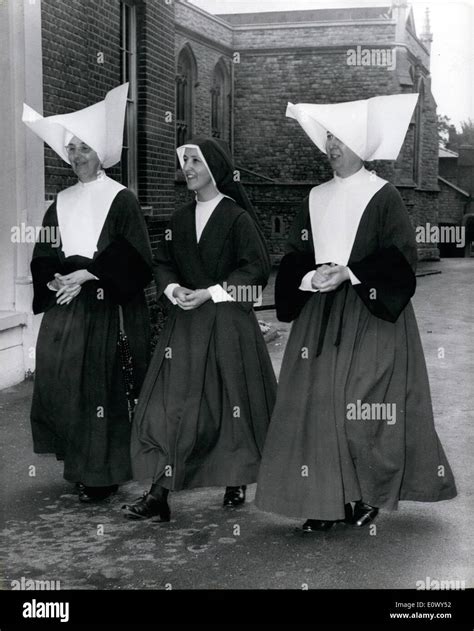 Monjas De Archivo Fotografías E Imágenes De Alta Resolución Alamy