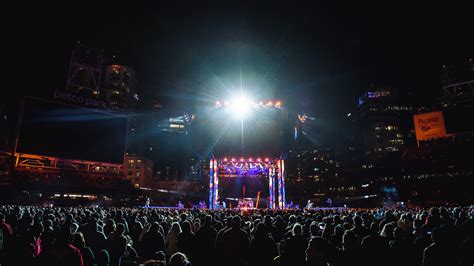 Garth Brooks Stadium Tour | San Diego Padres