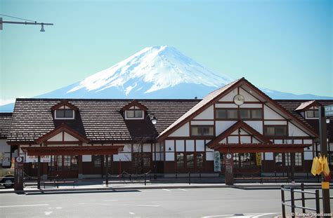 kawaguchiko mount fujis beautiful lake