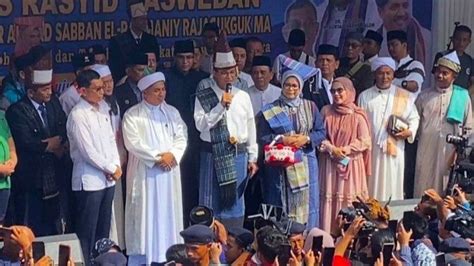 Foto Bertemu Dengan Tuan Guru Batak Anies Baswedan Jadi Contoh