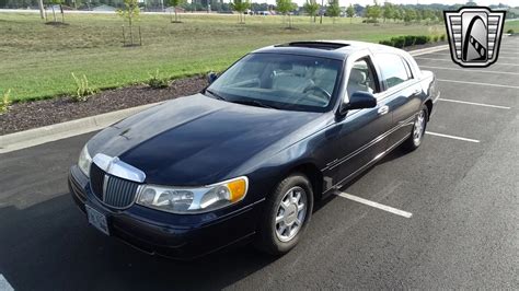 Lincoln Town Car 3rd Gen Market Classiccom