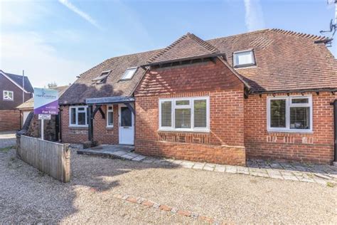 Dragon Street Petersfield Gu Bedroom Detached House For Sale