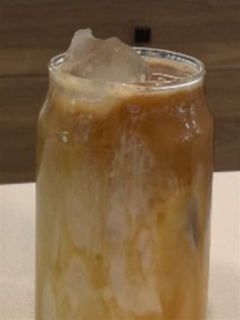 Iced Caramel Macchiato Recipe - Roasty Coffee