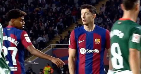 Robert Lewandowski Responds To Criticism After Raging At Barcelona Team