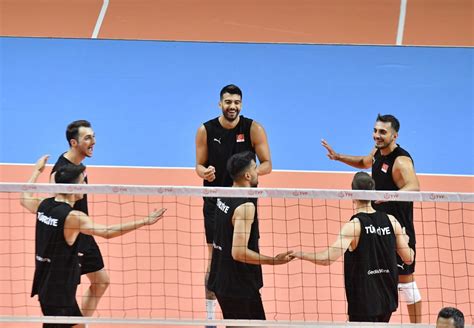 Filenin Efeleri M S R Yendi Voleybol Aktuel