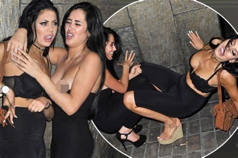 Marnie Simpson Nipple Slip 23 Photos PinayFlixx Mega Leaks