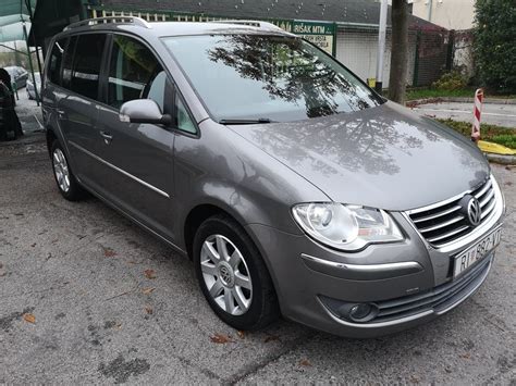 VW Touran 2 0 TDI PDC TEMPOMAT 7 SJEDALA 2008 God