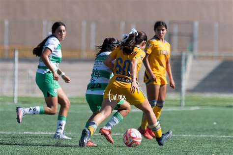 Andrea Qui Onez Santos Laguna Vs Tigres Femenil Sub J