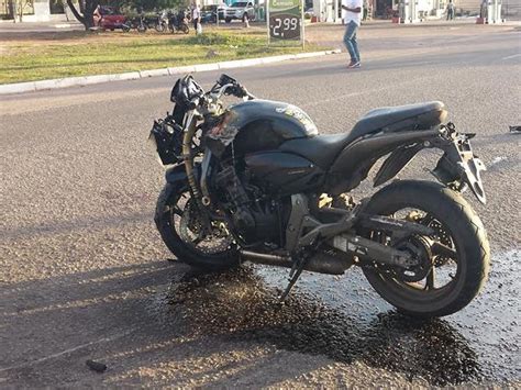 G1 Motociclista Morre Ao Bater De Frente Com Moto Em Avenida De