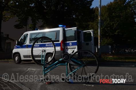 Incidente In Via Decio Raggi Foto A Salieri