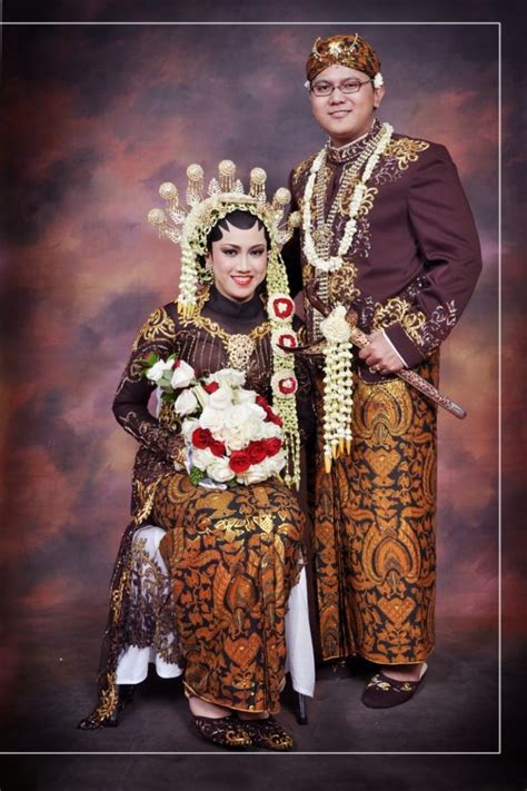 Bentuk Gaun Pengantin Muslimah Adat Jawa Ragam Muslim Culture Imagesee