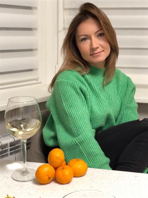 Anna zharavina
