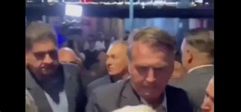 Na Argentina Bolsonaro é Recepcionado Em Restaurante Aos Gritos De